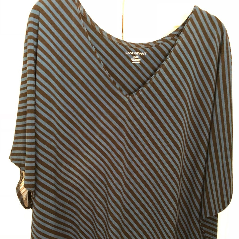 Lane Bryant Black and blue dolman sleeve top